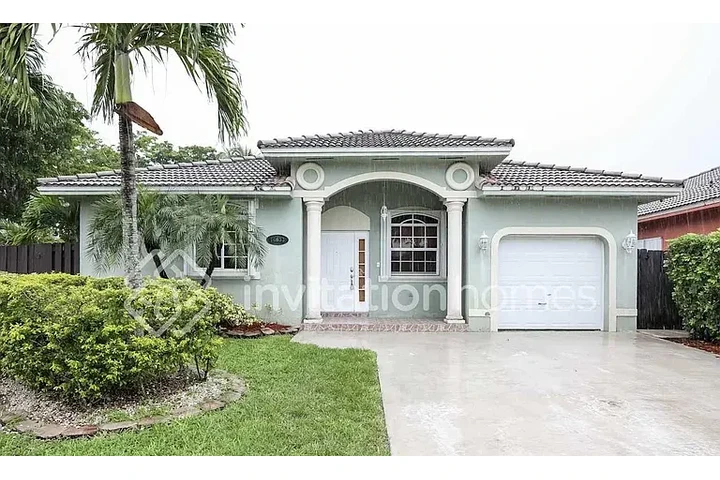 $1689 : HOUSE FOR RENT IN MIAMI FL image 4