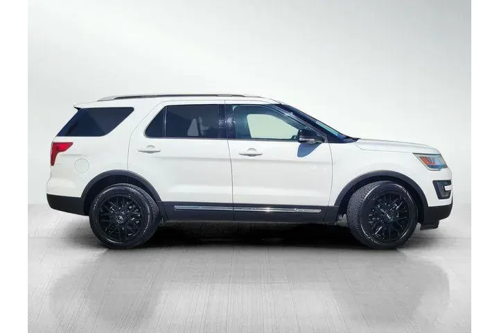 $14994 : Ford Explorer 2016 XLT 4dr S image 3