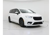 Chrysler Pacifica Plug-In Hy en Omaha