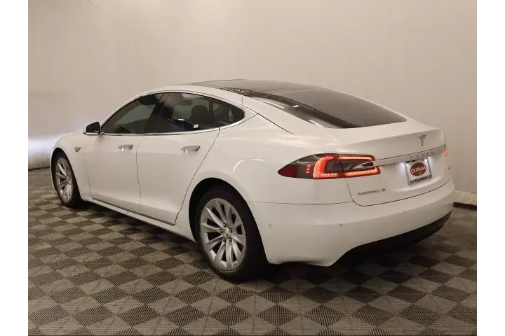 $17634 : Tesla Model S 2016 AWD 90D 4 image 4