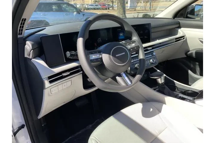 $27700 : Hyundai TUCSON 2025 SE 4dr S image 10