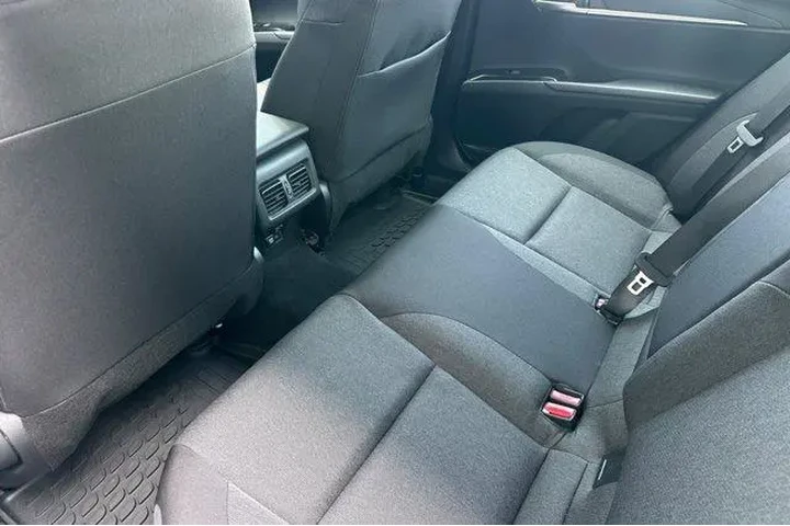 $29900 : Toyota Camry 2026 LE 4dr Sed image 7