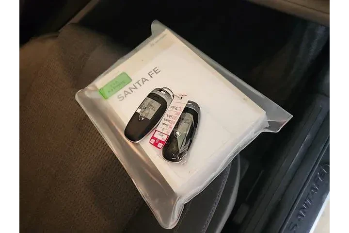 $25500 : Hyundai SANTA FE 2023 AWD SE image 8