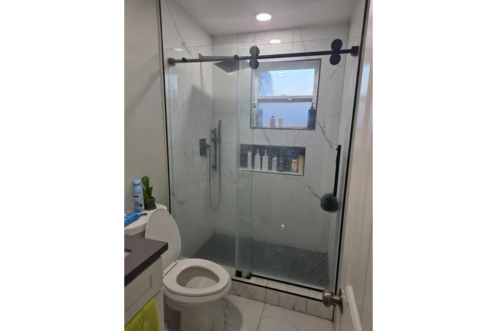 CASA DE 4 RECS. EN COLTON image 5