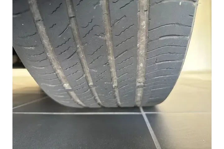 $13327 : Toyota Camry 2017 SE 4dr Sed image 8