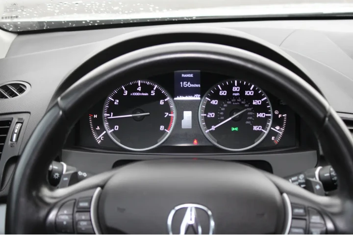 $16495 : 2017 RDX FWD image 9