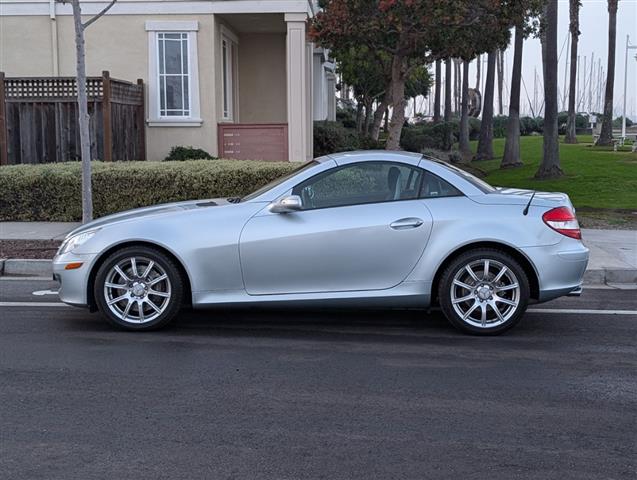 $11988 : 2005 SLK350 SLK-Class image 9