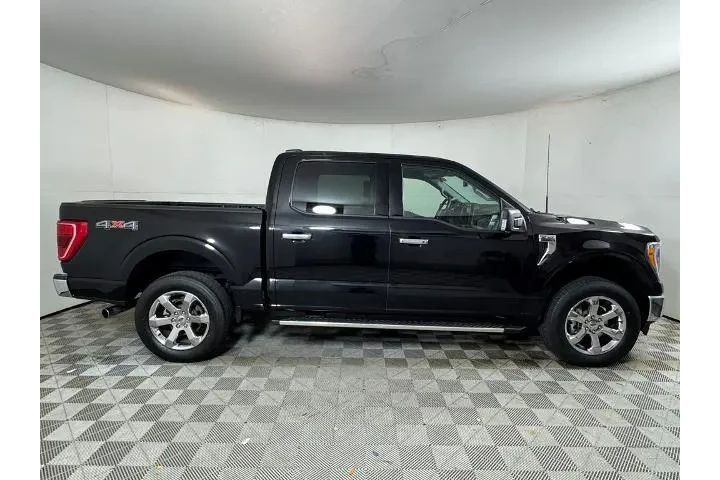 $37900 : Ford F-150 2022 4x4 XL 4dr S image 2