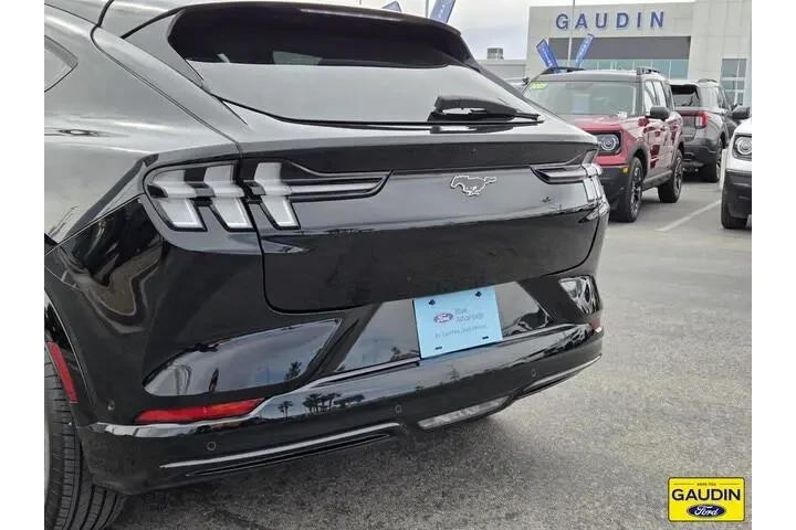 $29995 : Ford Mustang Mach-E 2022 AWD image 6