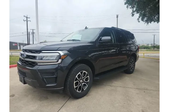 $39998 : Ford Expedition 2024 4x4 XLT image 7