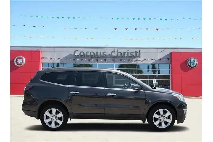 2016 Traverse LT image 9