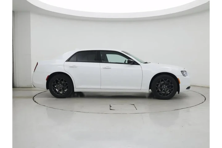 $22998 : Chrysler 300 2020 AWD Tourin image 7