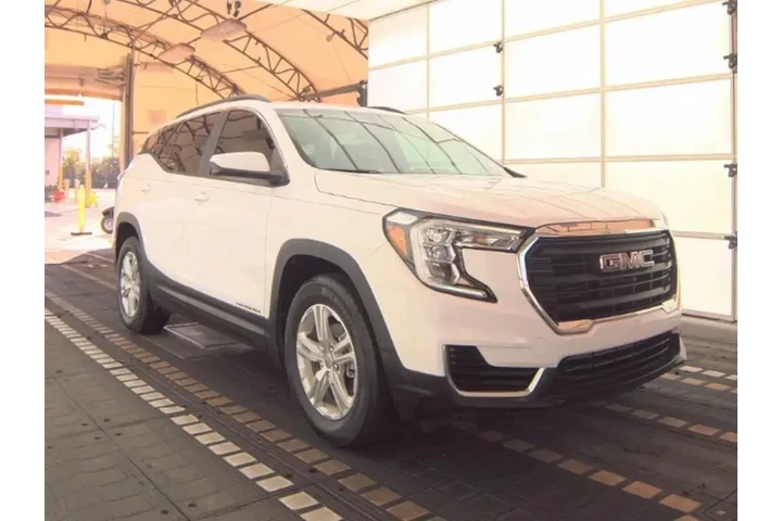 $21493 : GMC Terrain 2023 SLE 4dr SUV image 4