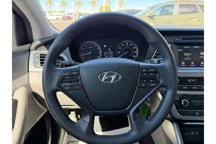 Hyundai SONATA 2016 SE 4dr S image 9