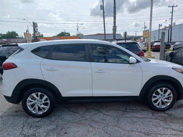 $13800 : 2019 Tucson SE image 4