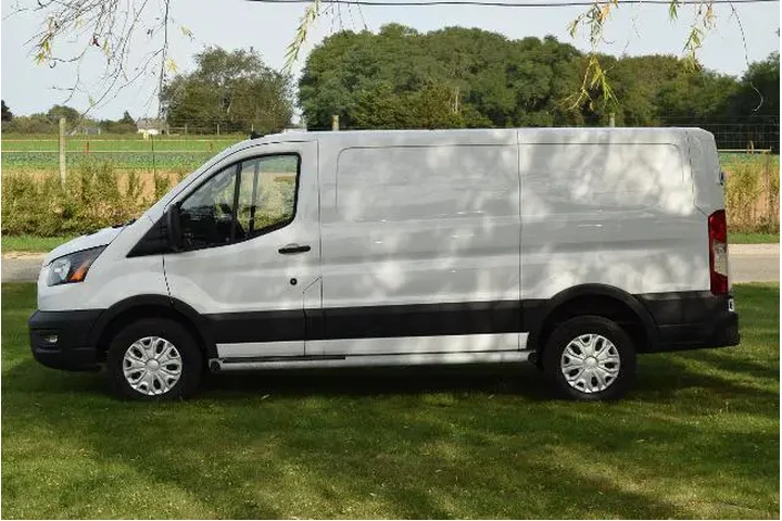 $33500 : Ford Transit 2024 250 3dr SW image 4