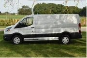 $33500 : Ford Transit 2024 250 3dr SW thumbnail