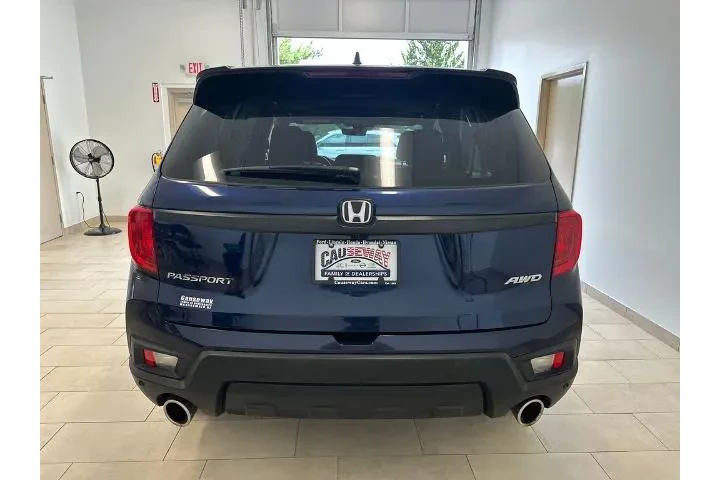 $27636 : Honda Passport 2023 AWD EX-L image 6