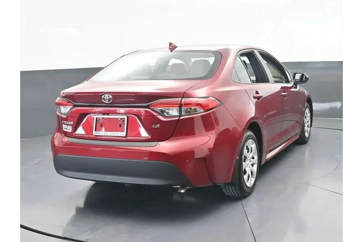 $17996 : Toyota Corolla 2024 LE 4dr S image 5