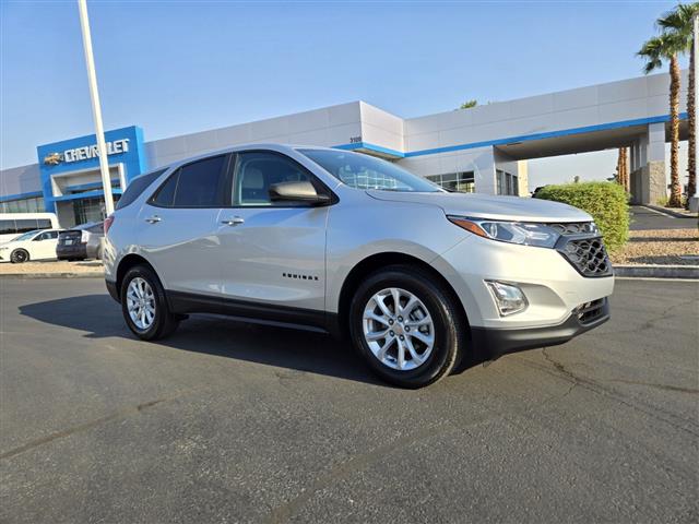 $20412 : Pre-Owned 2021 Equinox LS image 1