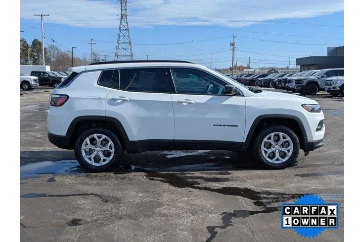 $20356 : Jeep Compass 2024 4x4 Latitu image 2