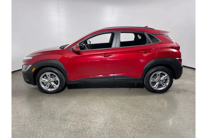 $21995 : Hyundai KONA 2023 AWD SEL 4d image 5