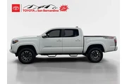 $39999 : Toyota Tacoma 2023 4x4 SR V6 thumbnail