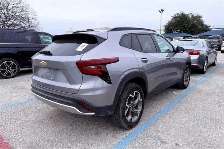 $21574 : Chevrolet Trax 2025 LT 4dr C image 5