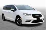 $25889 : Chrysler Pacifica Plug-In Hy thumbnail