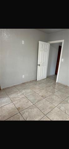 $1800 : MONTEBELLO CA image 6