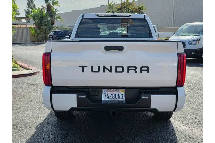 $38500 : Toyota Tundra 2022 4x2 SR5 4 image 6
