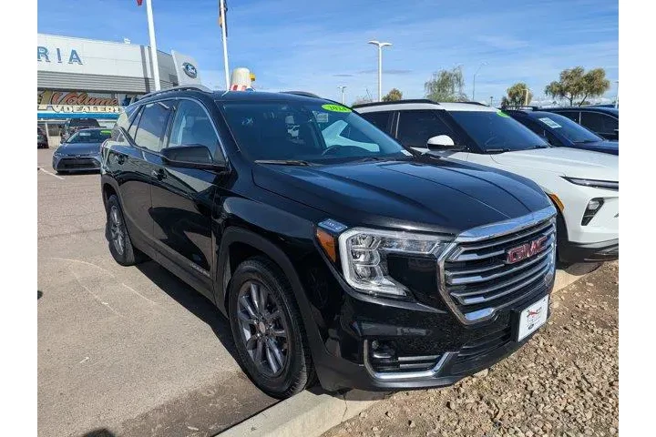 GMC Terrain 2024 AWD SLT 4dr image 2