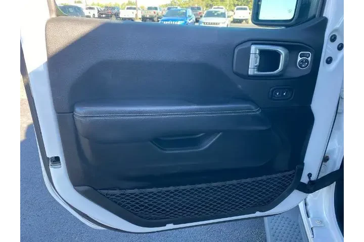 $28418 : Jeep Wrangler Unlimited 2020 image 10