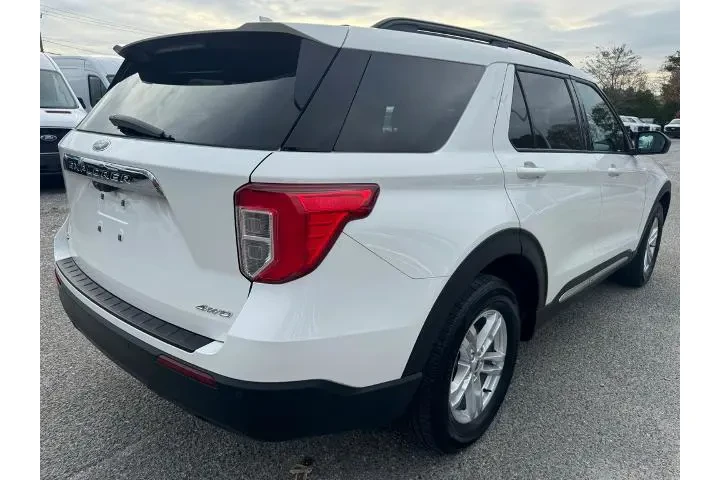 $29900 : Ford Explorer 2023 AWD XLT 4 image 6