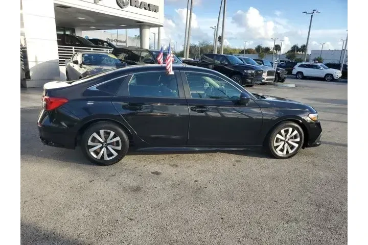 $18991 : Honda Civic 2022 LX 4dr Seda image 8