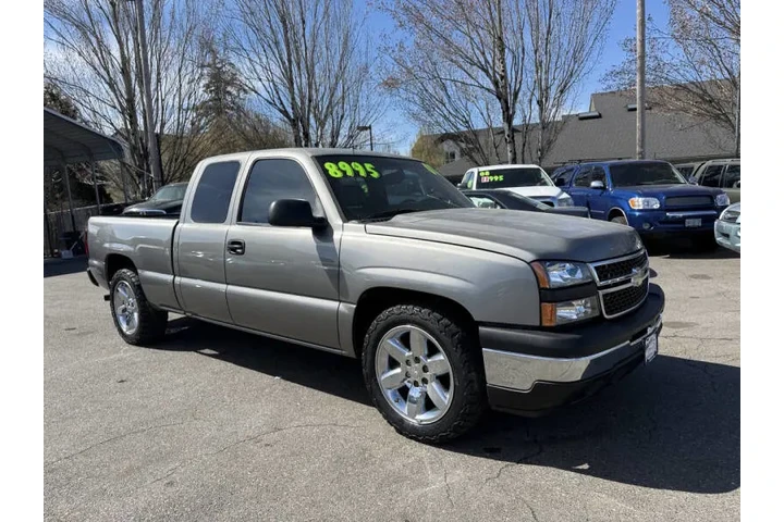 $6998 : 2007 Silverado 1500 Classic LS image 3