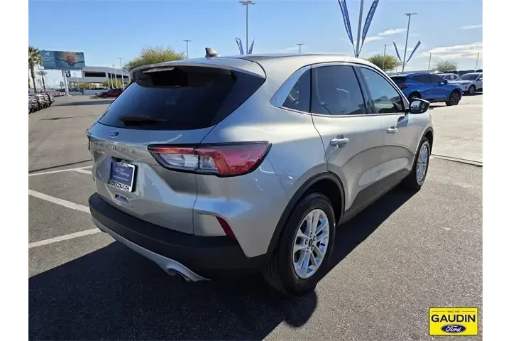 $19900 : Ford Escape 2022 SE 4dr SUV image 7