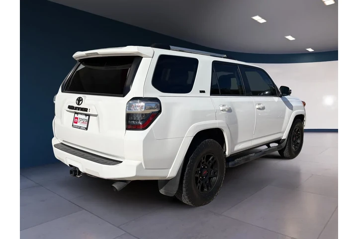 $38995 : Toyota 4Runner 2023 4x2 SR5 image 5