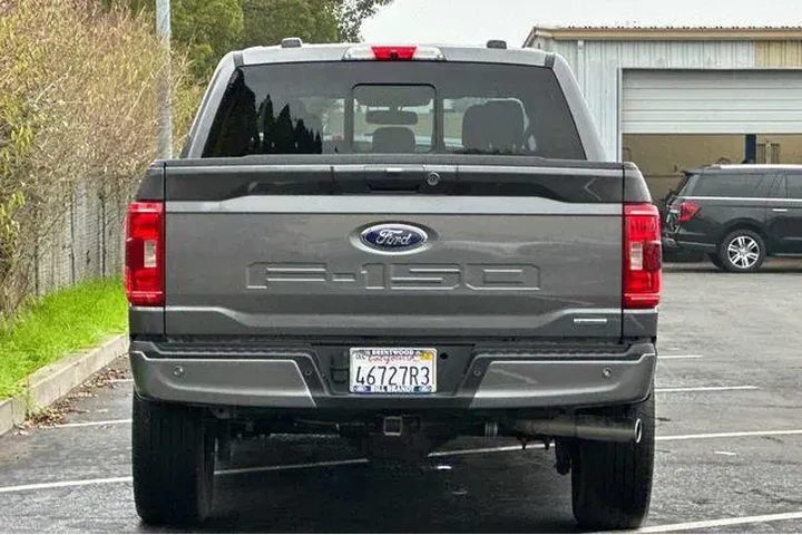 $39959 : Ford F-150 2022 4x4 XLT 4dr image 8