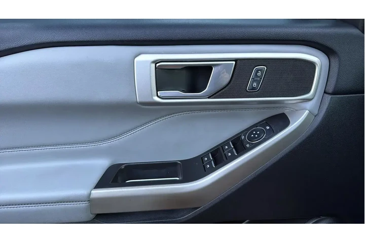$31594 : Ford Explorer 2023 XLT 4dr S image 8