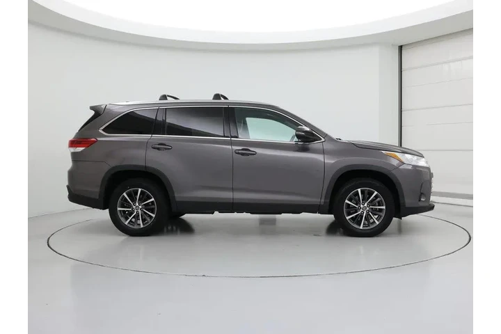 $28998 : Toyota Highlander 2019 XLE 4 image 7