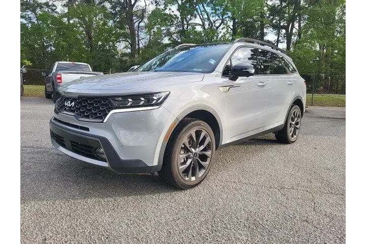$27979 : Kia Sorento 2022 AWD SX 4dr image 4