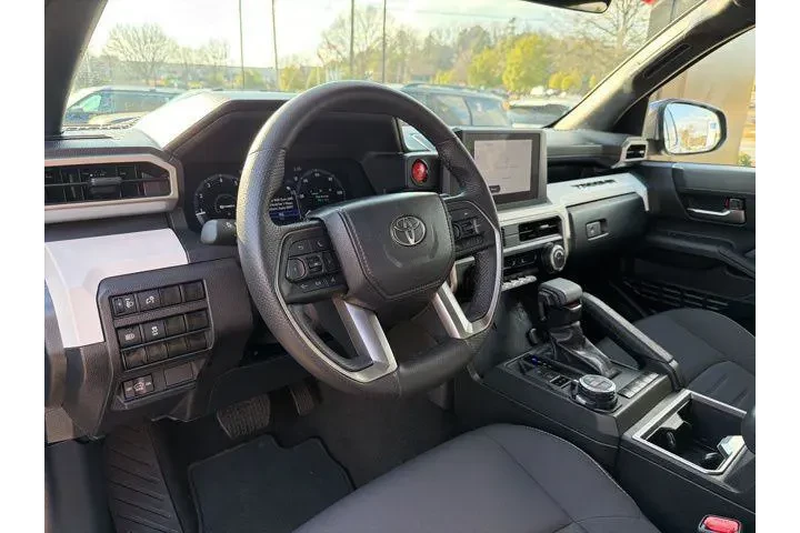 $39979 : Toyota Tacoma 2024 4x4 TRD O image 10