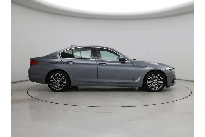 $20998 : BMW 5 Series 2019 530e iPerf image 7