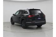 $22998 : Volkswagen Tiguan 2023 SE 4d thumbnail