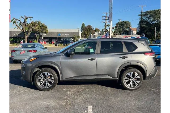 $18595 : Nissan Rogue 2023 SV 4dr Cro image 3