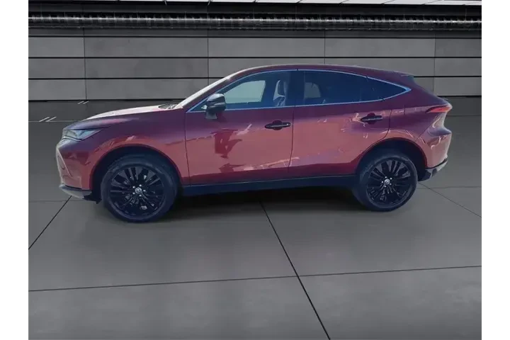 $31988 : Toyota Venza 2023 AWD XLE 4d image 5