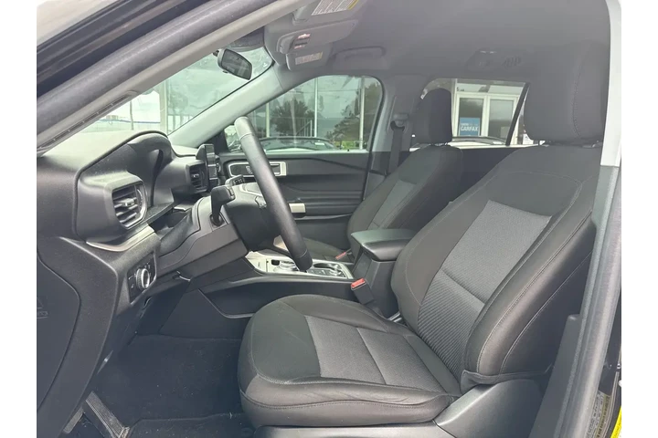 $31500 : Ford Explorer 2023 AWD XLT 4 image 4