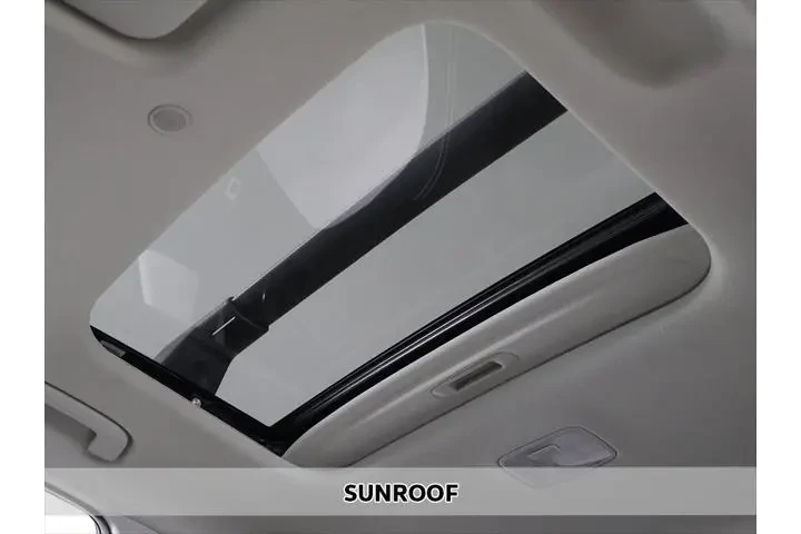 $18699 : Hyundai VENUE 2024 SEL 4dr C image 3