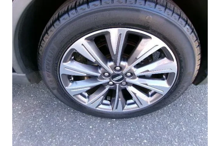 $26996 : Lincoln Corsair 2020 AWD Res image 4